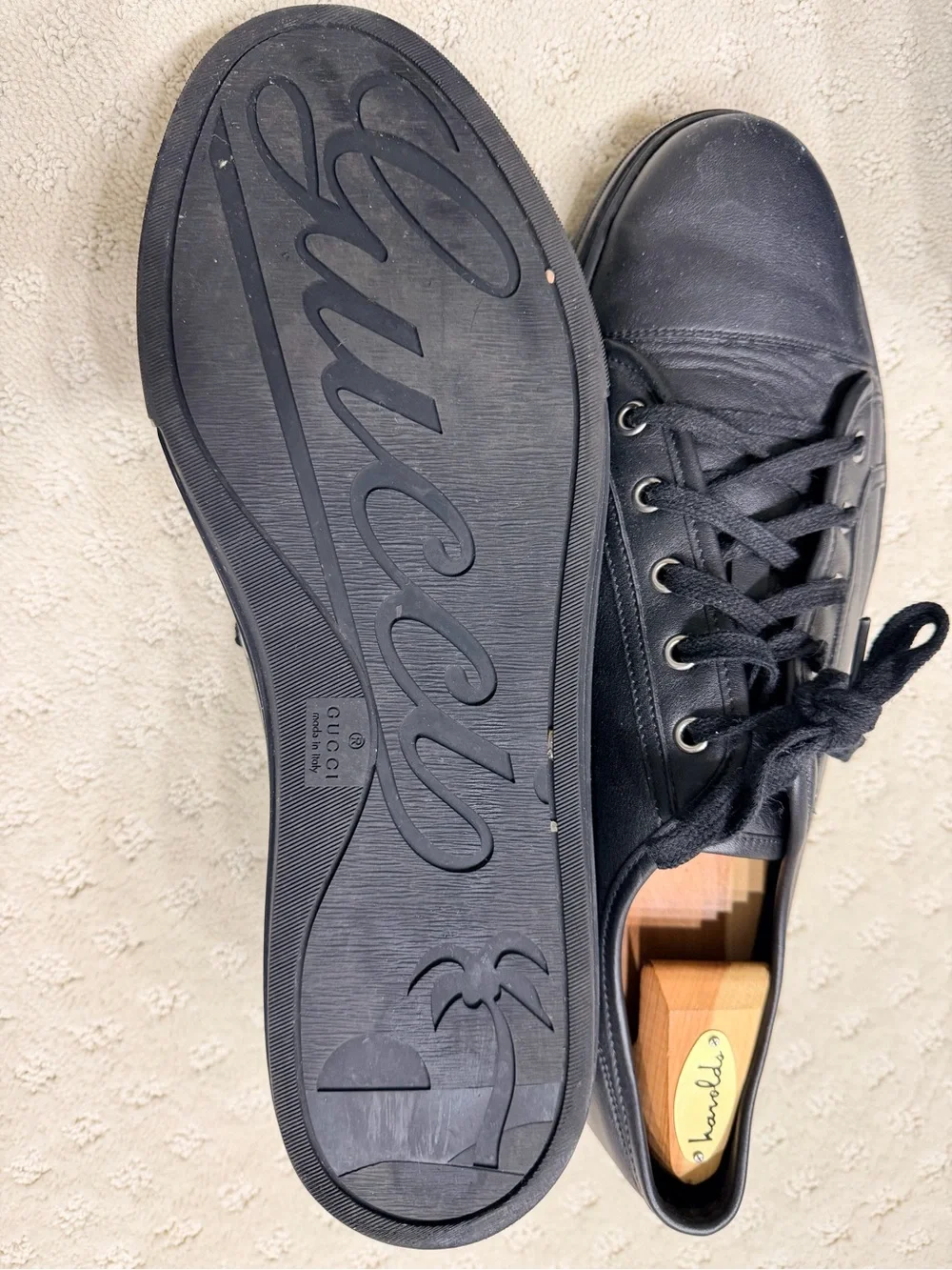 Gucci Men’s Black Leather Lace-Up Sneakers